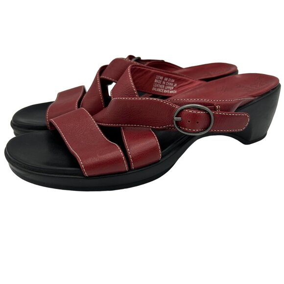 Clarks Womens Red Leather Strappy Sandals With Black Sole Size 9M - Picture 3 of 8